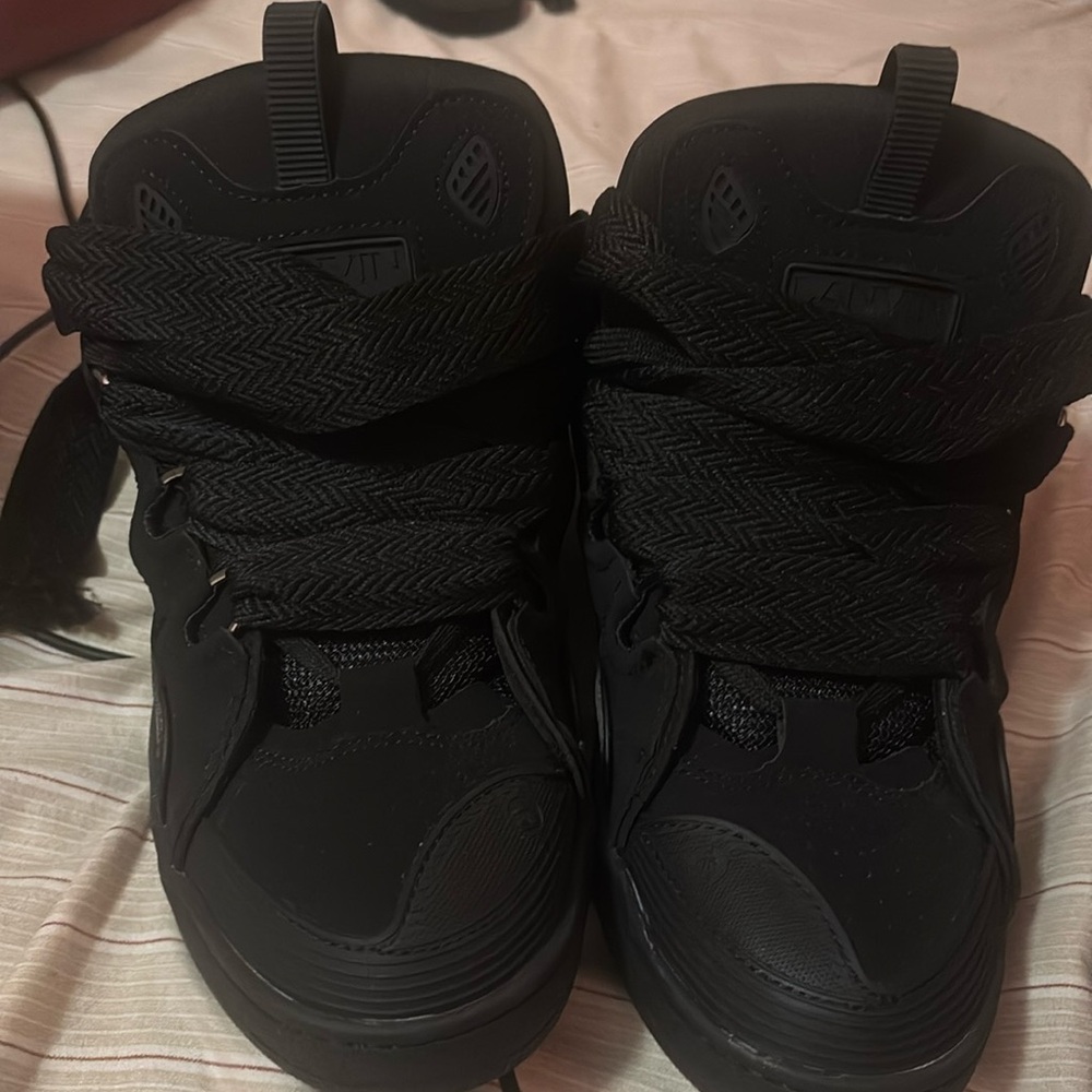 Lanvin Leather Curb Triple Black